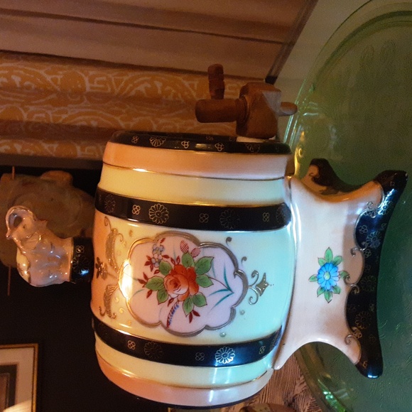 1920s Japan Moriyama Porcelain Elephant Sake Decanter Set - Picture 7 of 8